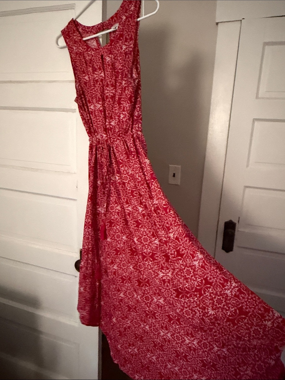 APRICOT Red Patterned High-Low Maxi Dress - Picture 3 of 3
